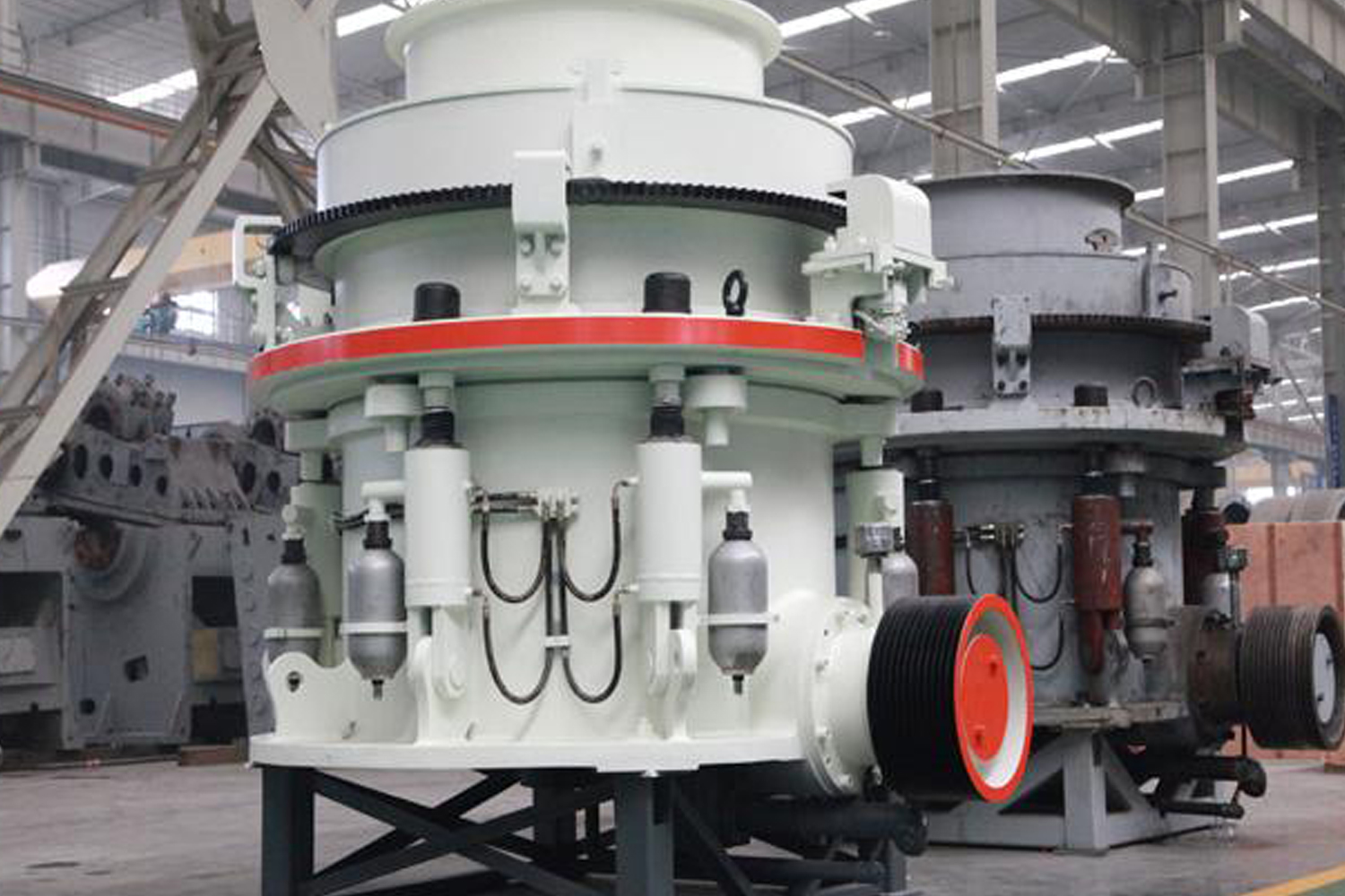 高效破碎装备：圆锥破碎机的结构原理及技术优势